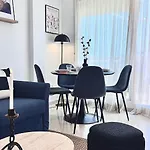 Beautiful 50 M From The In Casares Costa شقة *